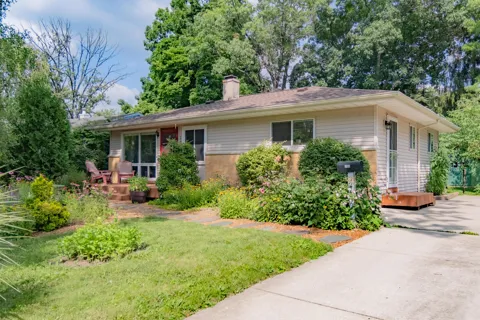 2104 S Circle Drive