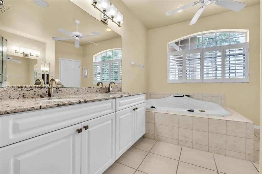 12898 Kedleston Circle Fort Myers, FL 33912