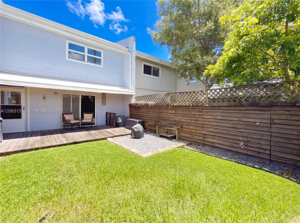 3037 NE 13th Ave Oakland Park, FL 33334
