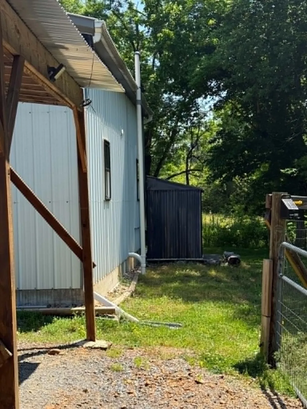 2267 Leatherwood Rd Stewart, TN 37175