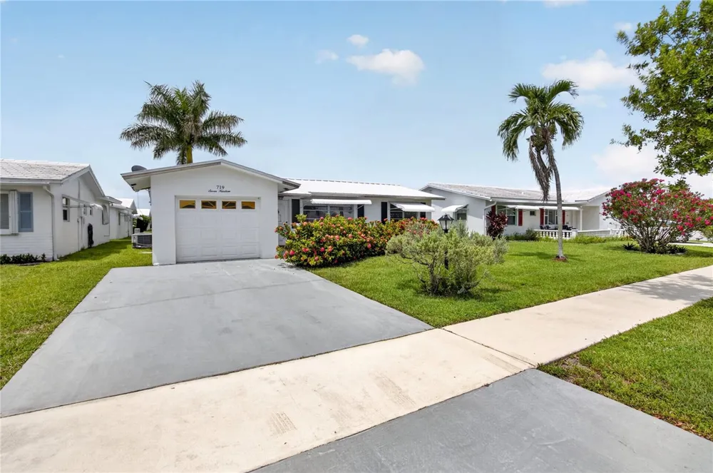 719 SW 18TH STREET Boynton Beach, FL 33426