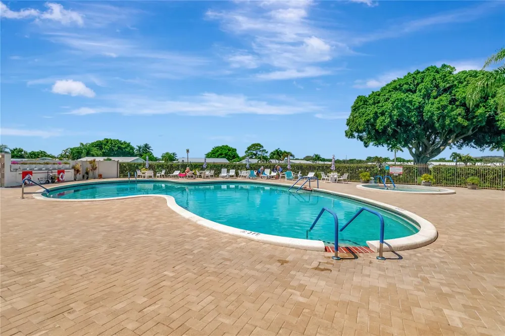 719 SW 18TH STREET Boynton Beach, FL 33426
