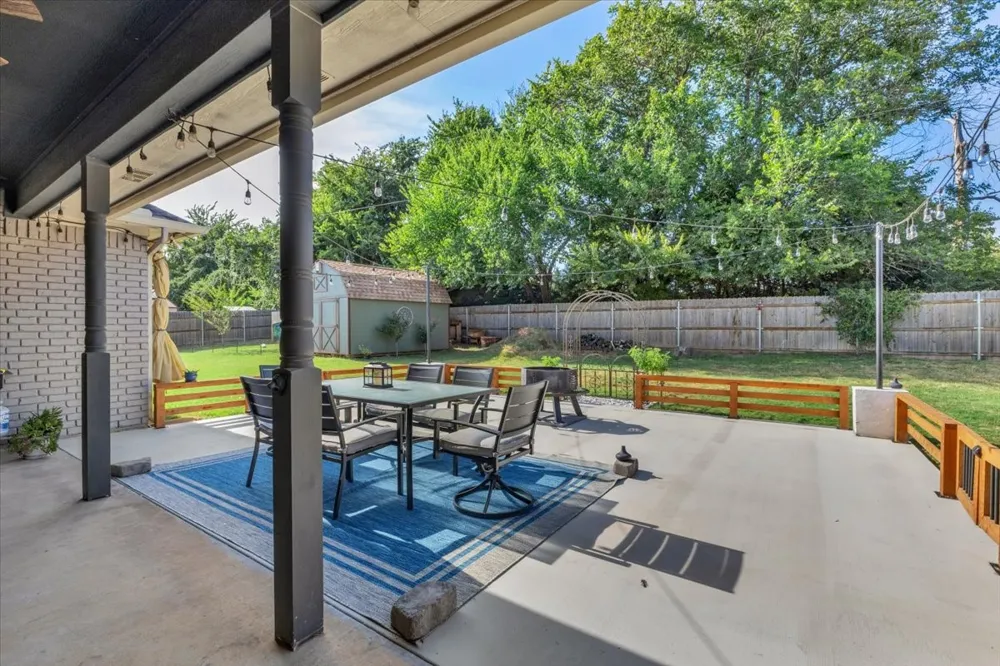 409 Edgewood Terrace Boyd, TX 76023