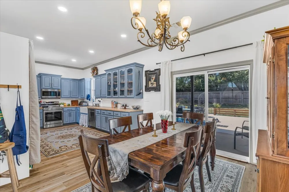 409 Edgewood Terrace Boyd, TX 76023
