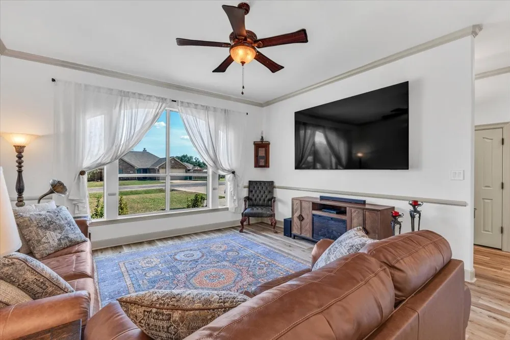 409 Edgewood Terrace Boyd, TX 76023