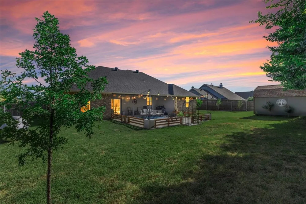 409 Edgewood Terrace Boyd, TX 76023
