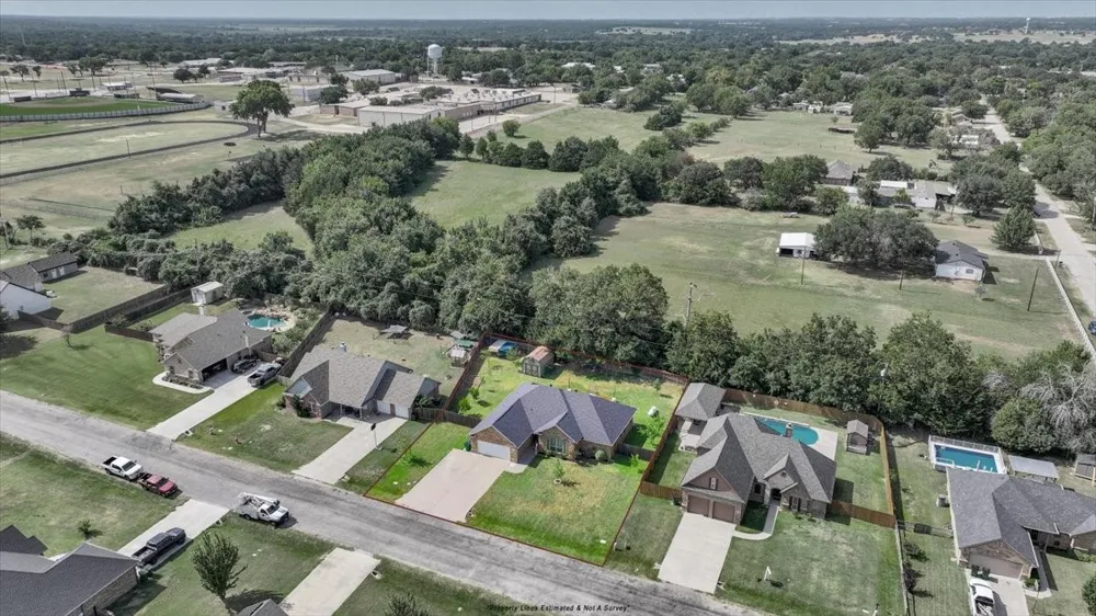 409 Edgewood Terrace Boyd, TX 76023