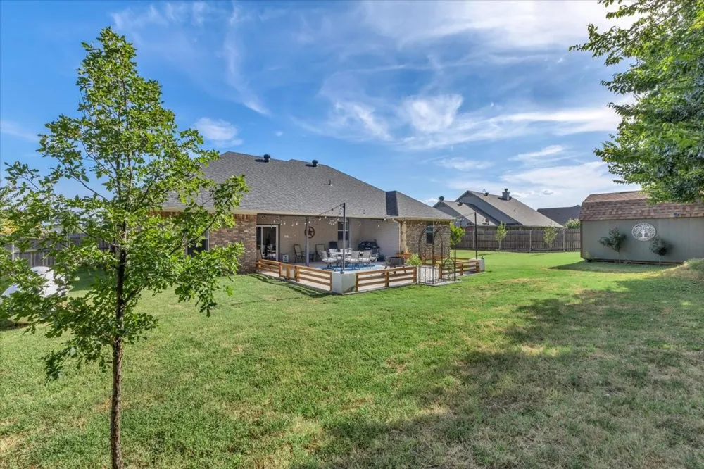 409 Edgewood Terrace Boyd, TX 76023