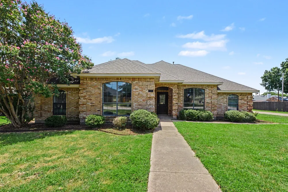 2404 Christi Lane Caddo Mills, TX 75135