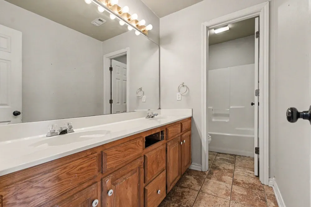2404 Christi Lane Caddo Mills, TX 75135