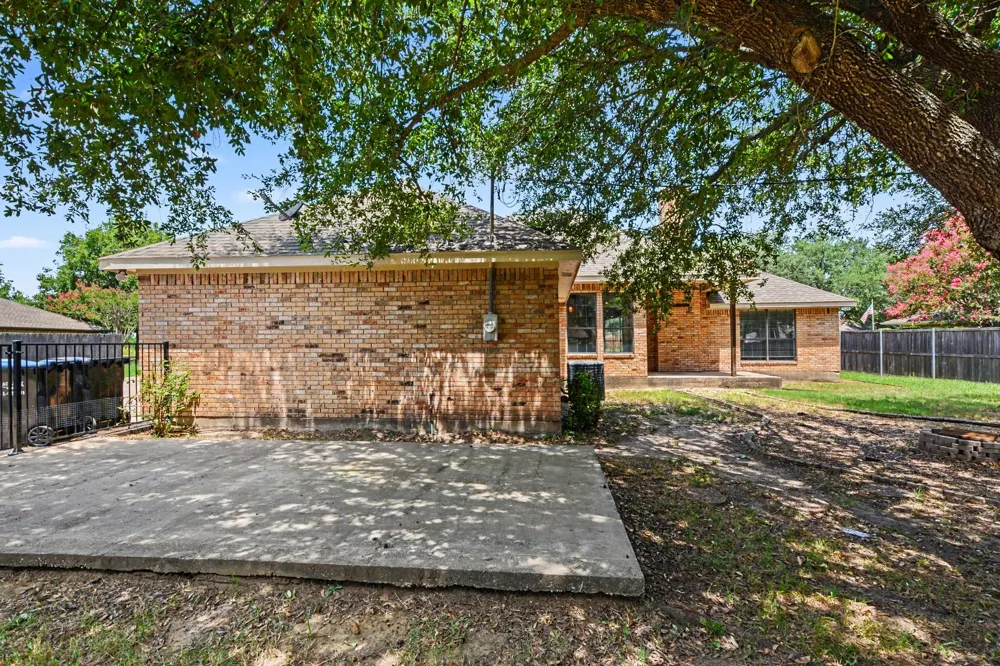 2404 Christi Lane Caddo Mills, TX 75135