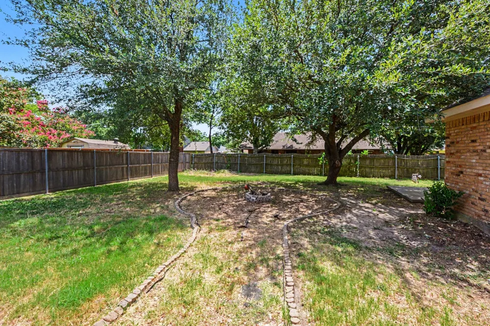 2404 Christi Lane Caddo Mills, TX 75135