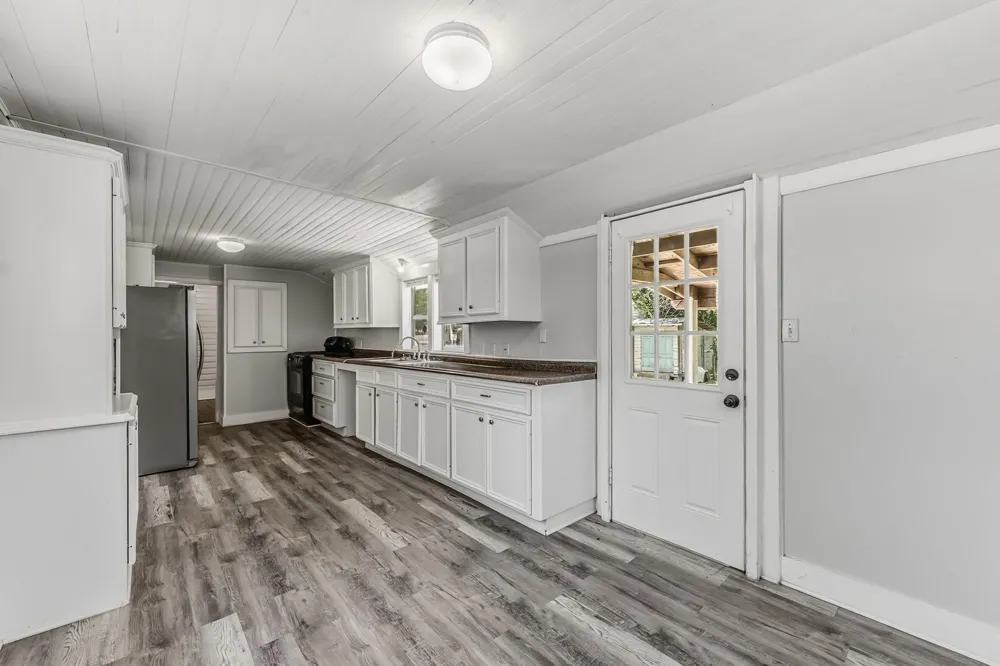 522 E Morris Street Madisonville, TX 77864