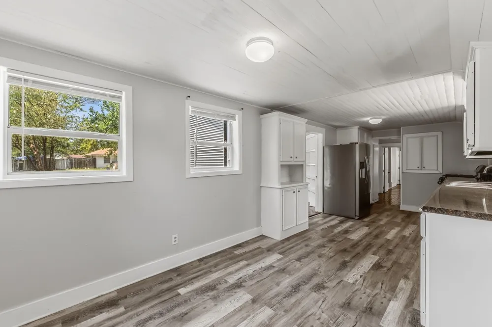 522 E Morris Street Madisonville, TX 77864