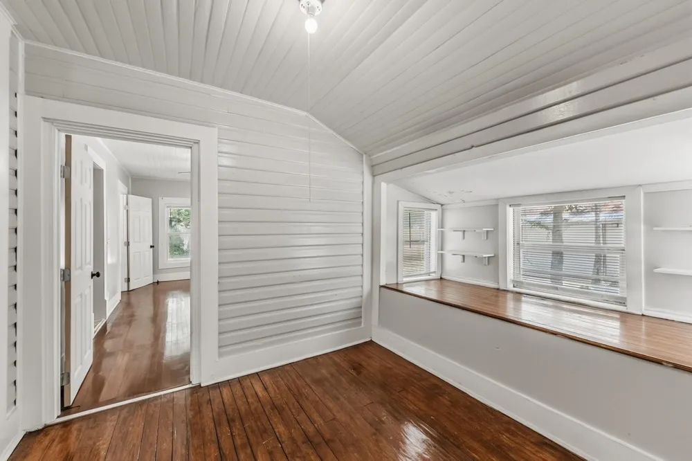 522 E Morris Street Madisonville, TX 77864