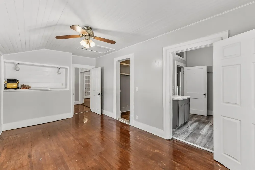 522 E Morris Street Madisonville, TX 77864