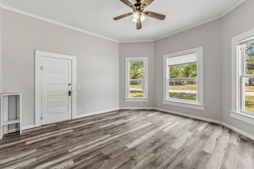 522 E Morris Street Madisonville, TX 77864