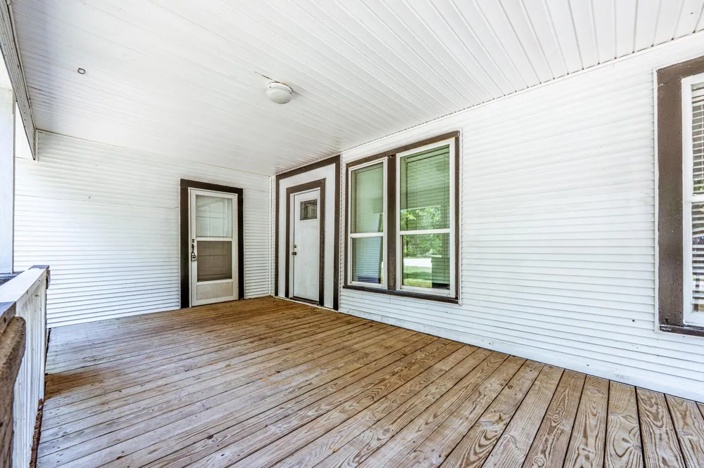 522 E Morris Street Madisonville, TX 77864
