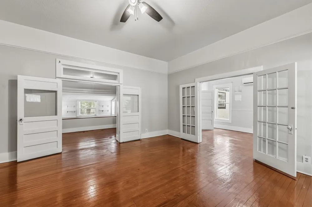 522 E Morris Street Madisonville, TX 77864