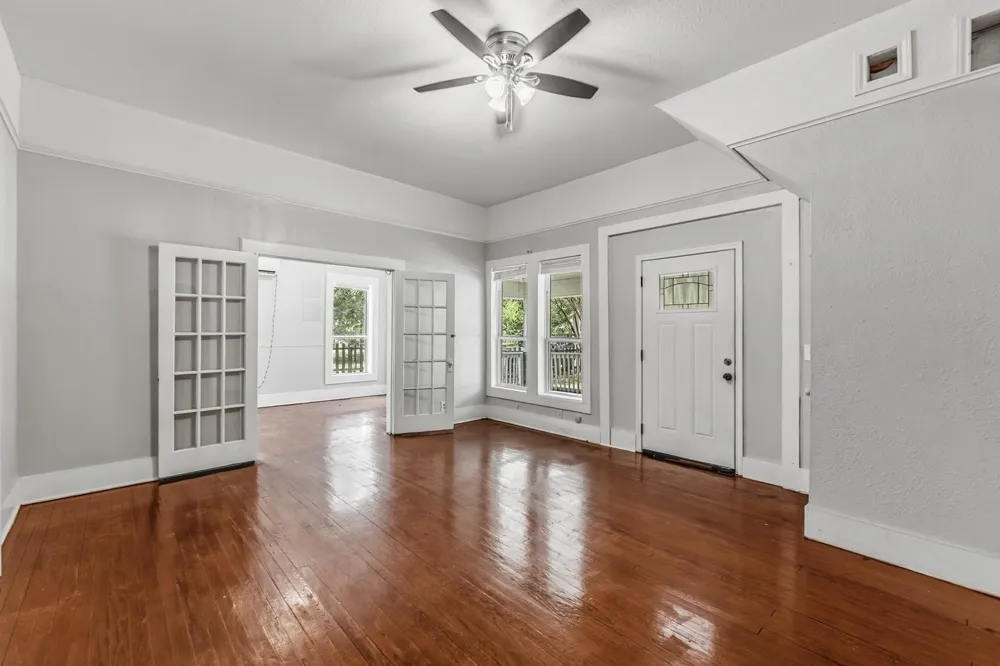 522 E Morris Street Madisonville, TX 77864