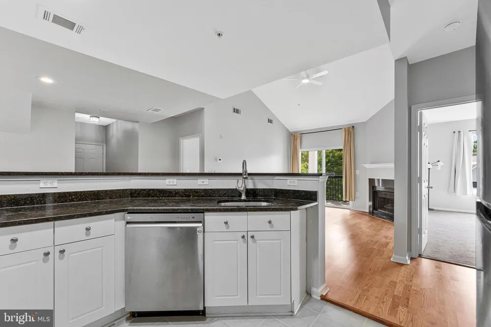 11355 ARISTOTLE DRIVE #8-413 Fairfax, VA 22030
