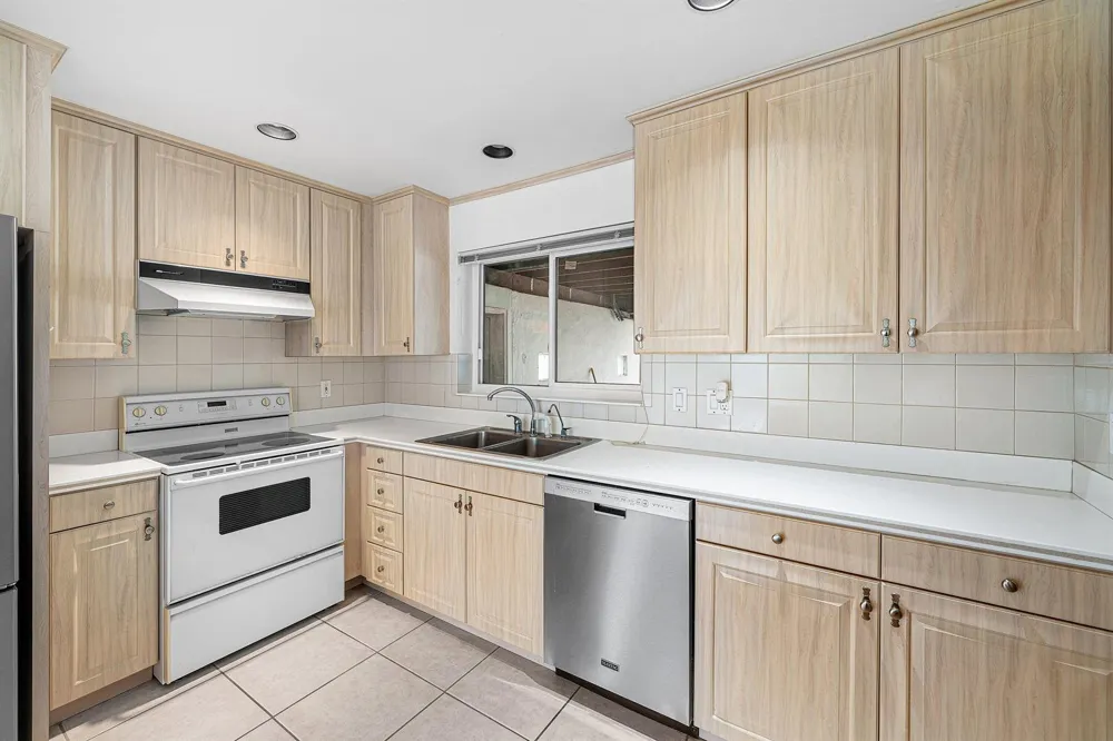311 NE 23RD WAY Boca Raton, FL 33431