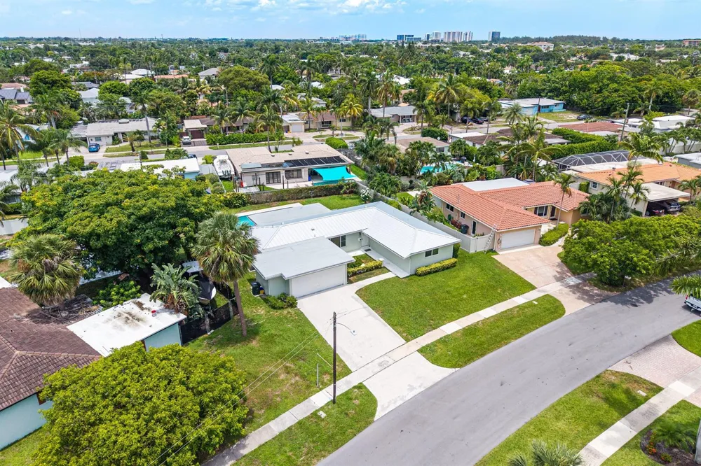 311 NE 23RD WAY Boca Raton, FL 33431