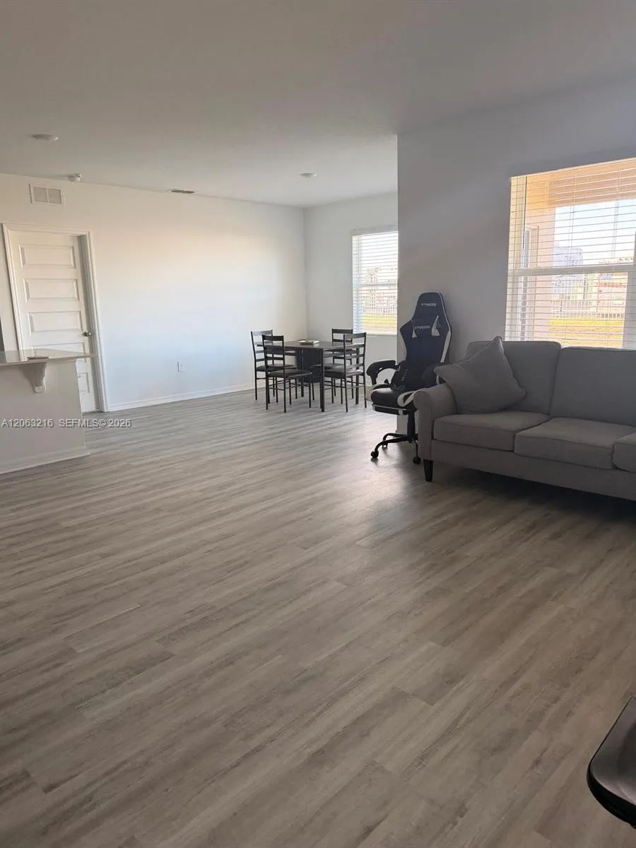 632 Taylor Groves LN #632 Lake Wales, FL 33898