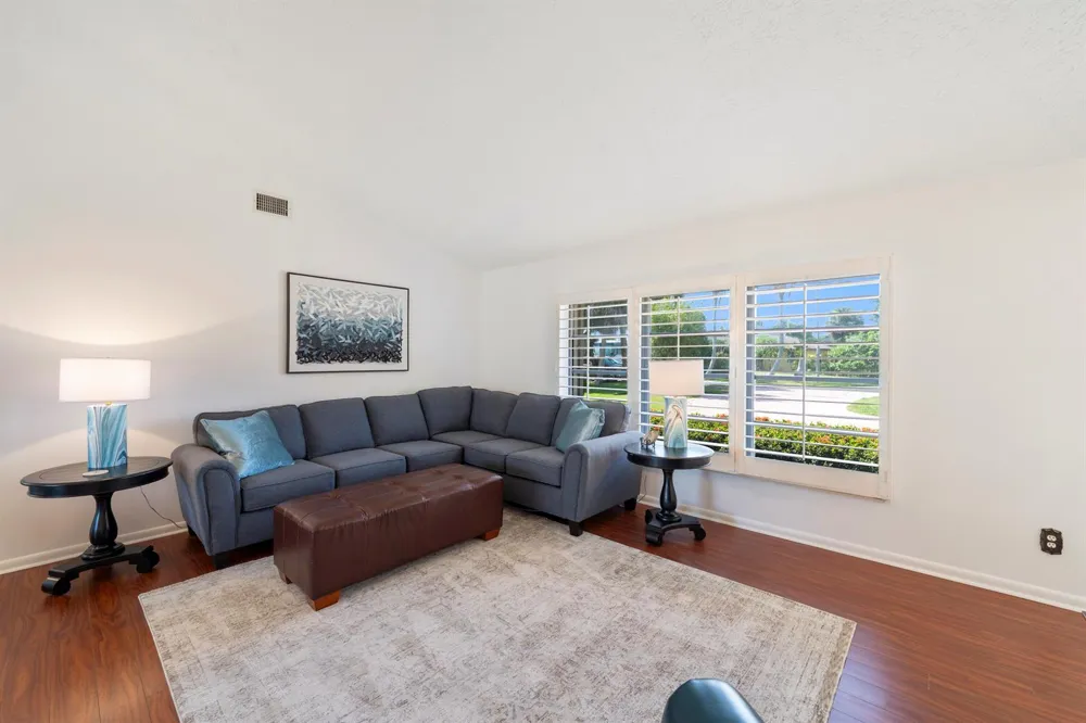272 Bermuda Beach Drive Hutchinson Island, FL 34949