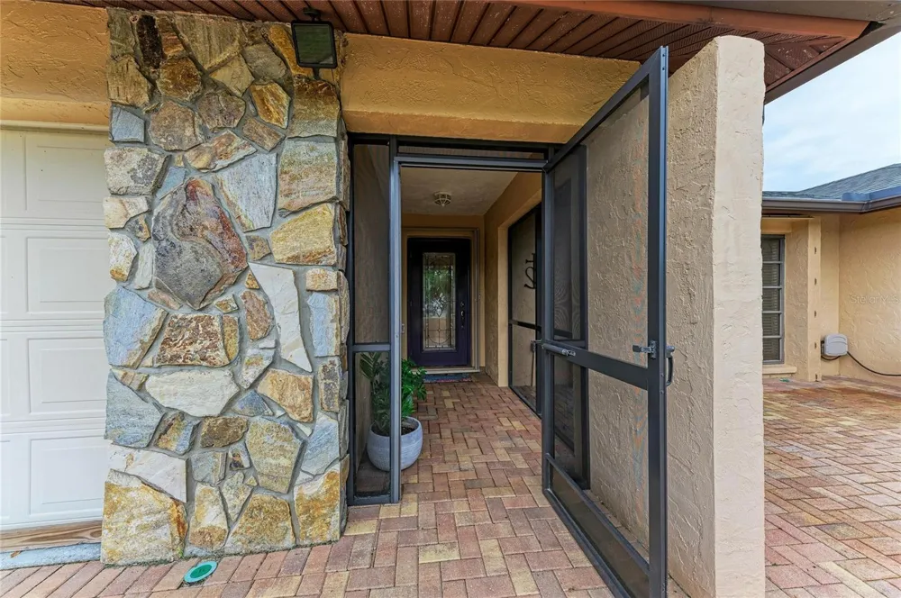 4533 KIPLING CIRCLE Sarasota, FL 34241