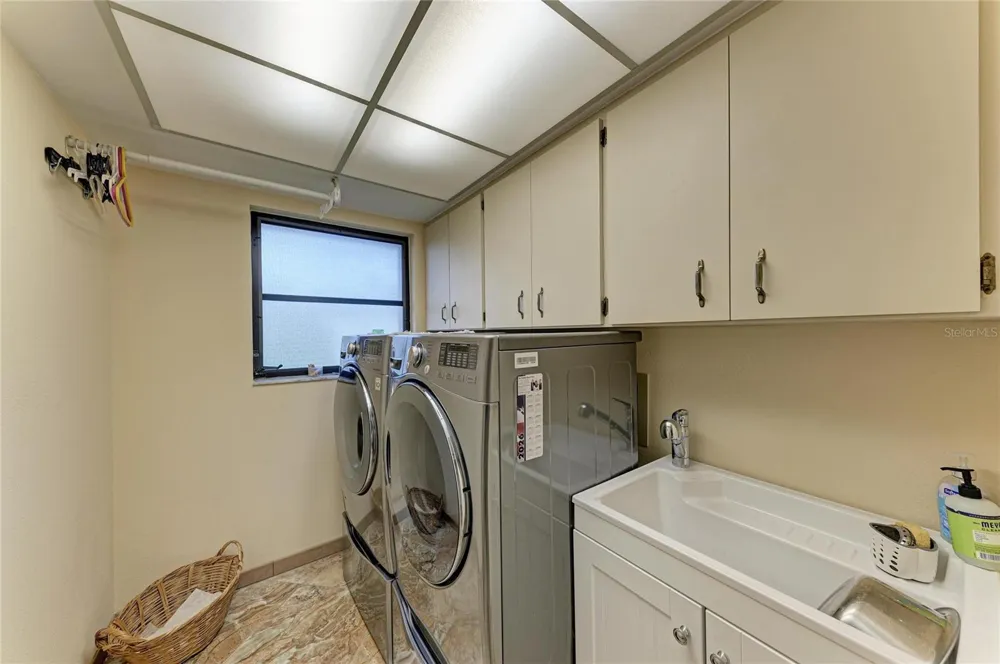 4533 KIPLING CIRCLE Sarasota, FL 34241