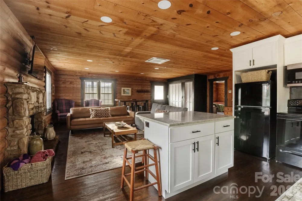 112 Bills Creek Road Lake Lure, NC 28746