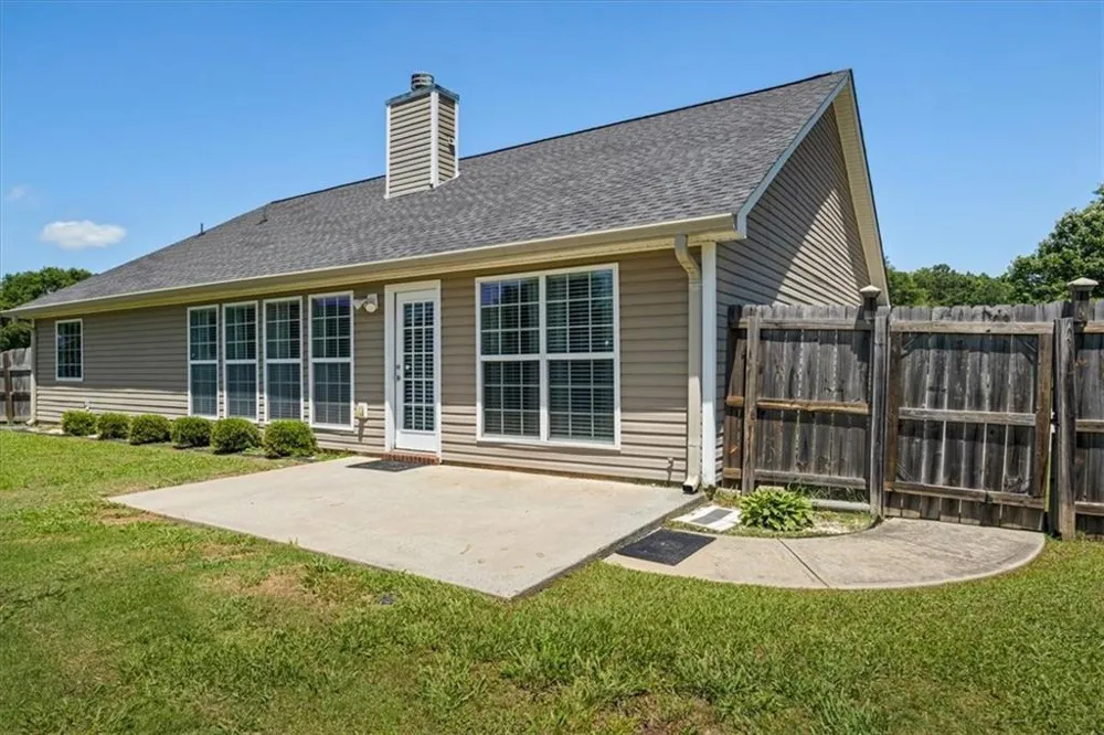 2615 Snowcrest Place Bethlehem, GA 30620