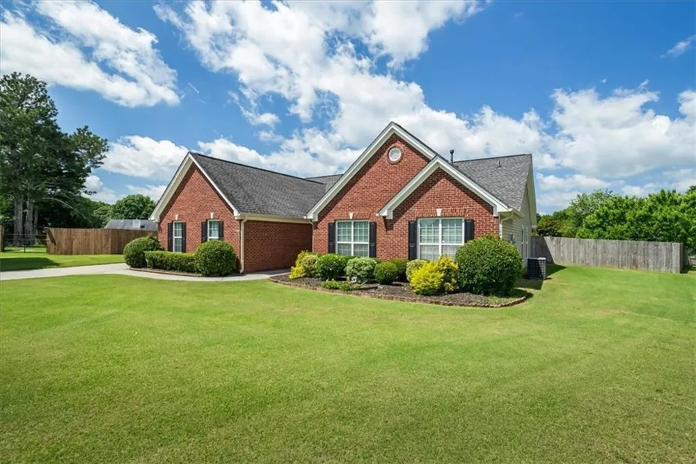 2615 Snowcrest Place Bethlehem, GA 30620