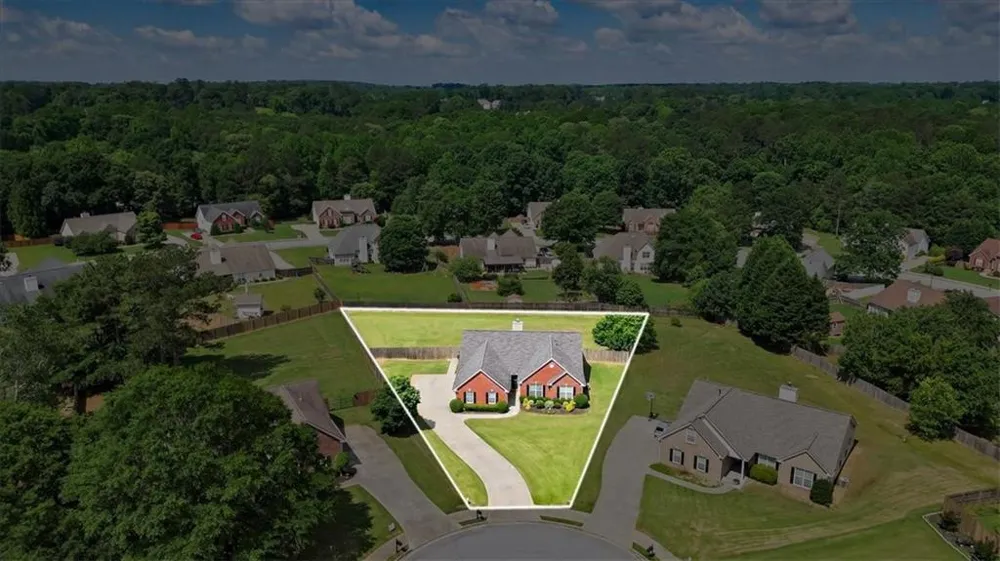 2615 Snowcrest Place Bethlehem, GA 30620