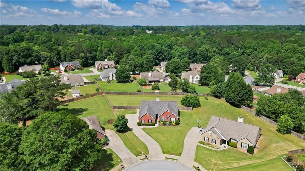 2615 Snowcrest Place Bethlehem, GA 30620