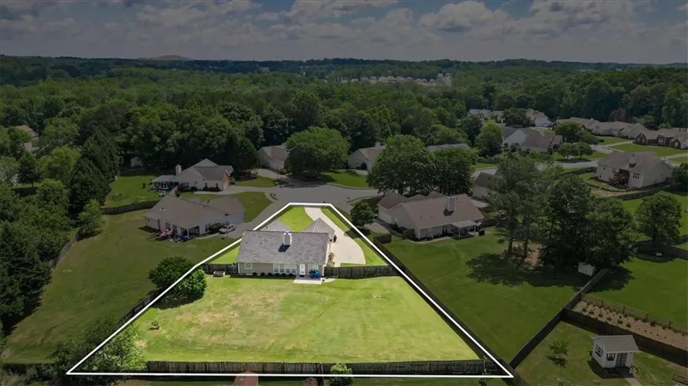 2615 Snowcrest Place Bethlehem, GA 30620