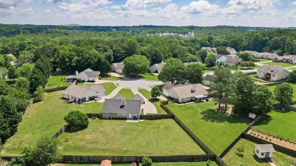 2615 Snowcrest Place Bethlehem, GA 30620