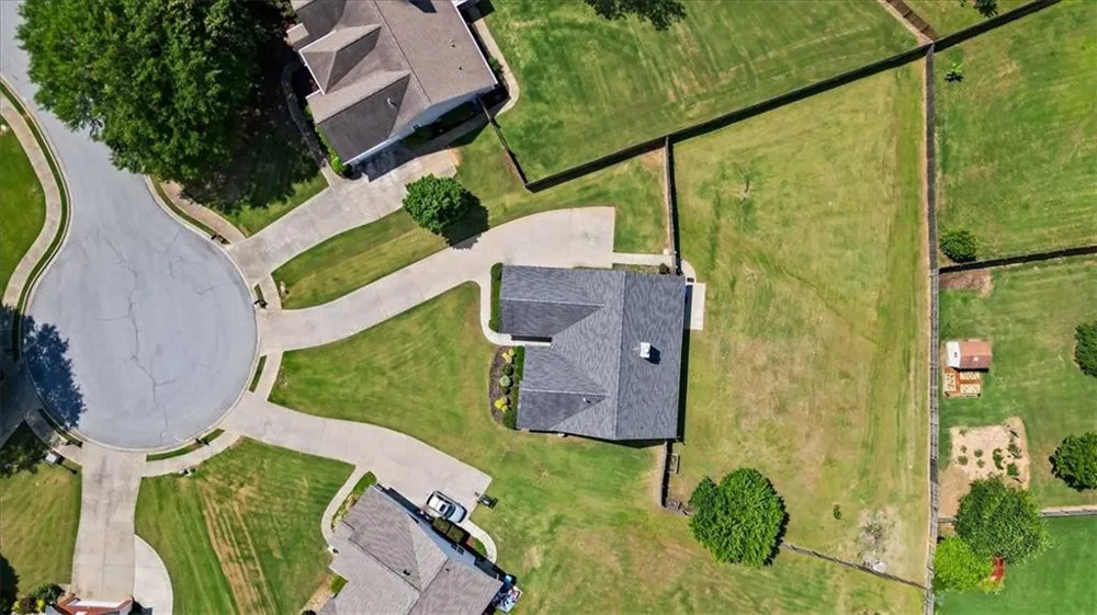 2615 Snowcrest Place Bethlehem, GA 30620