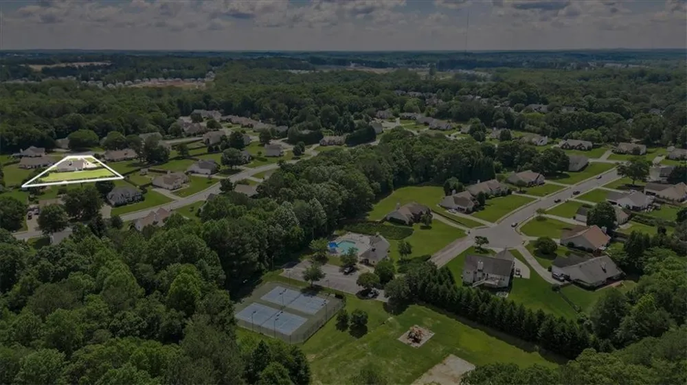 2615 Snowcrest Place Bethlehem, GA 30620