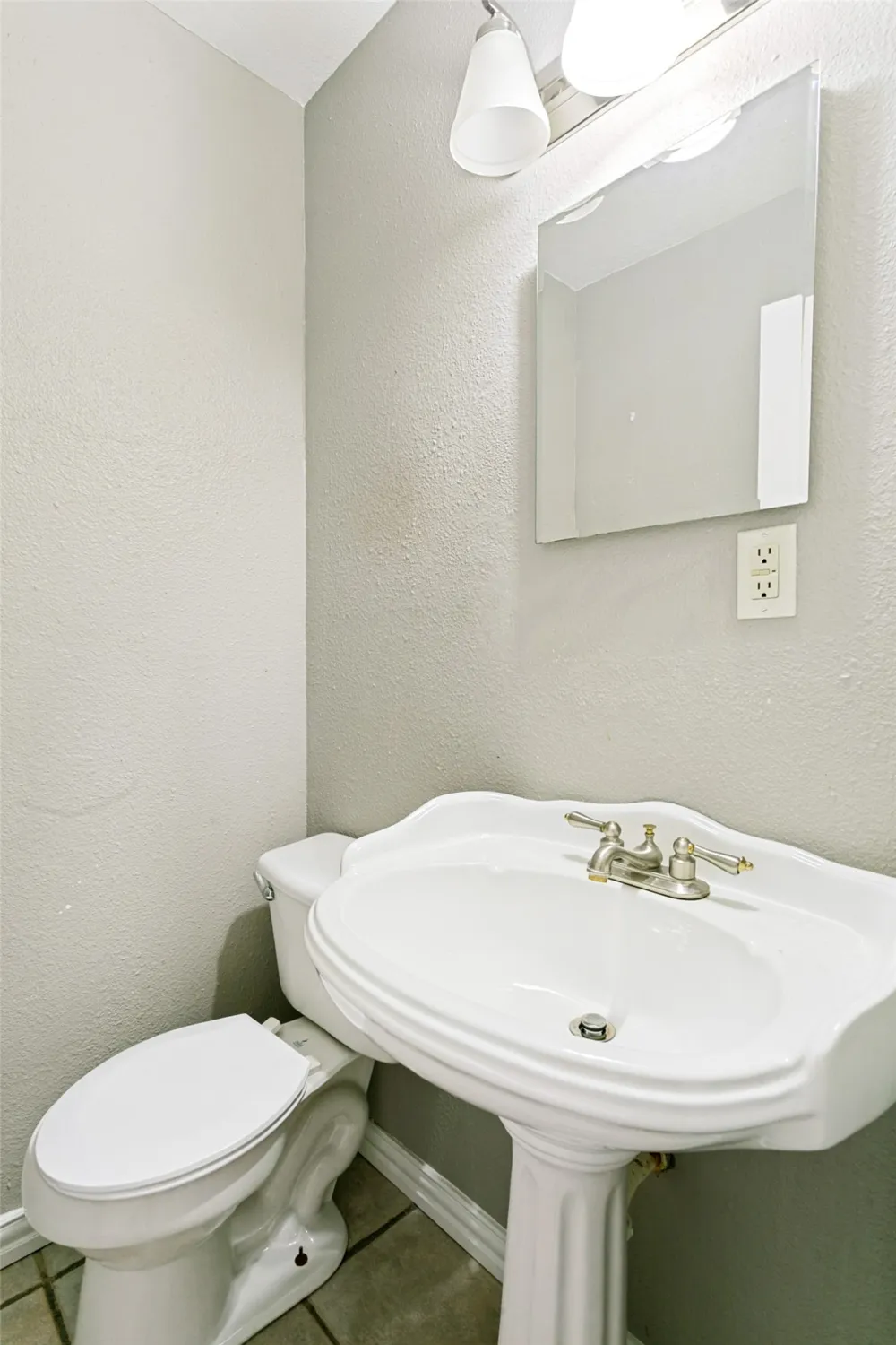 1640 Gill Street Blue Mound, TX 76131