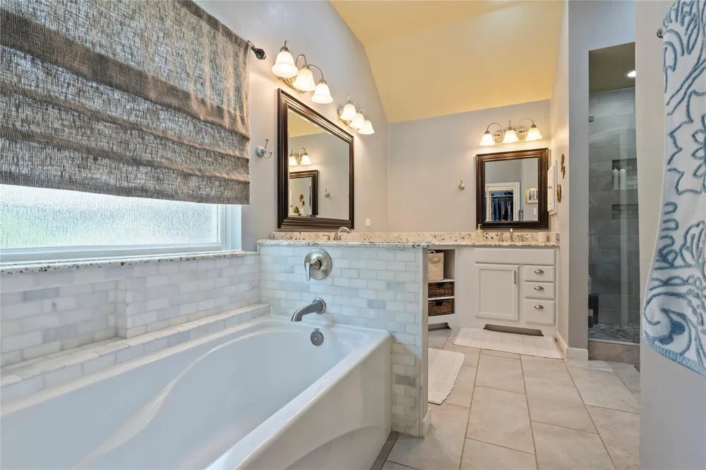 803 Hackberry Lane Friendswood, TX 77546