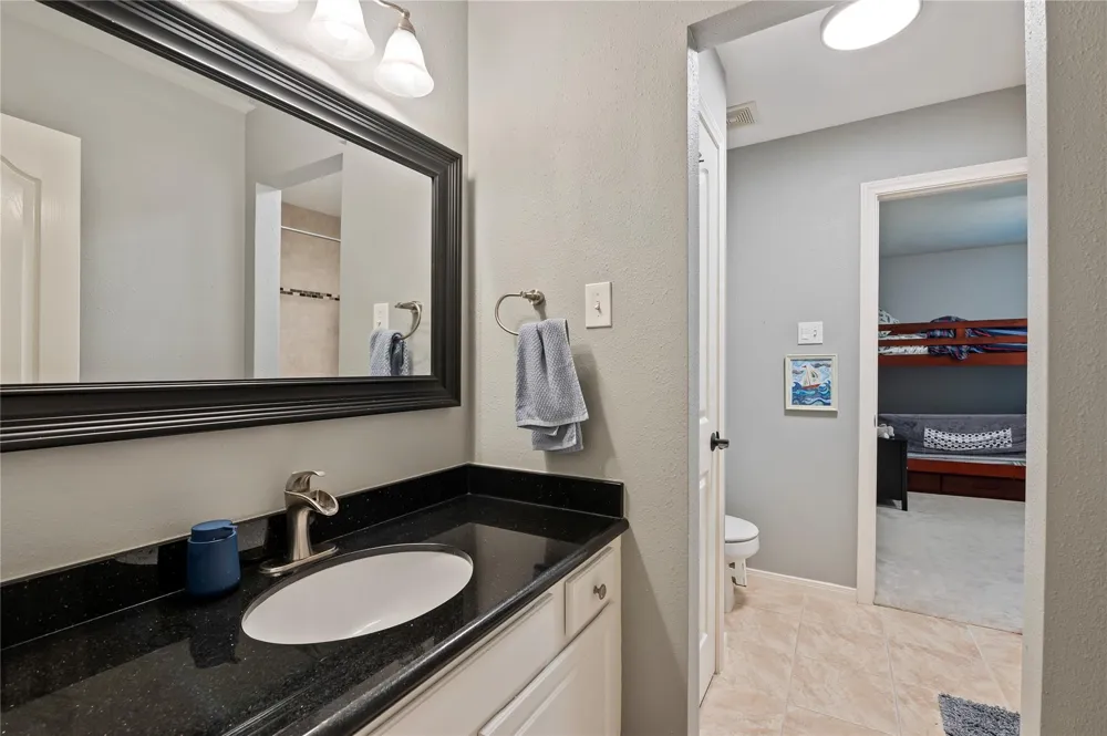 803 Hackberry Lane Friendswood, TX 77546