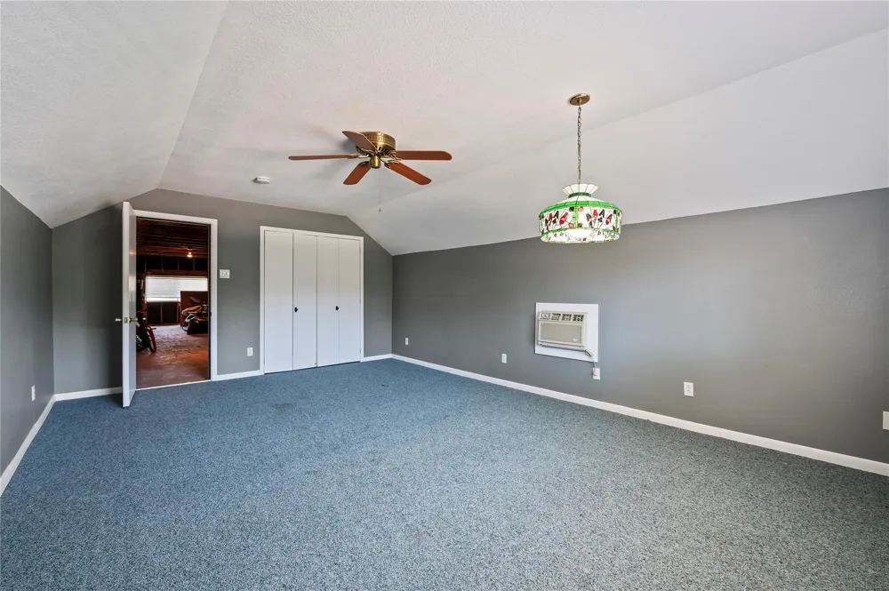 803 Hackberry Lane Friendswood, TX 77546