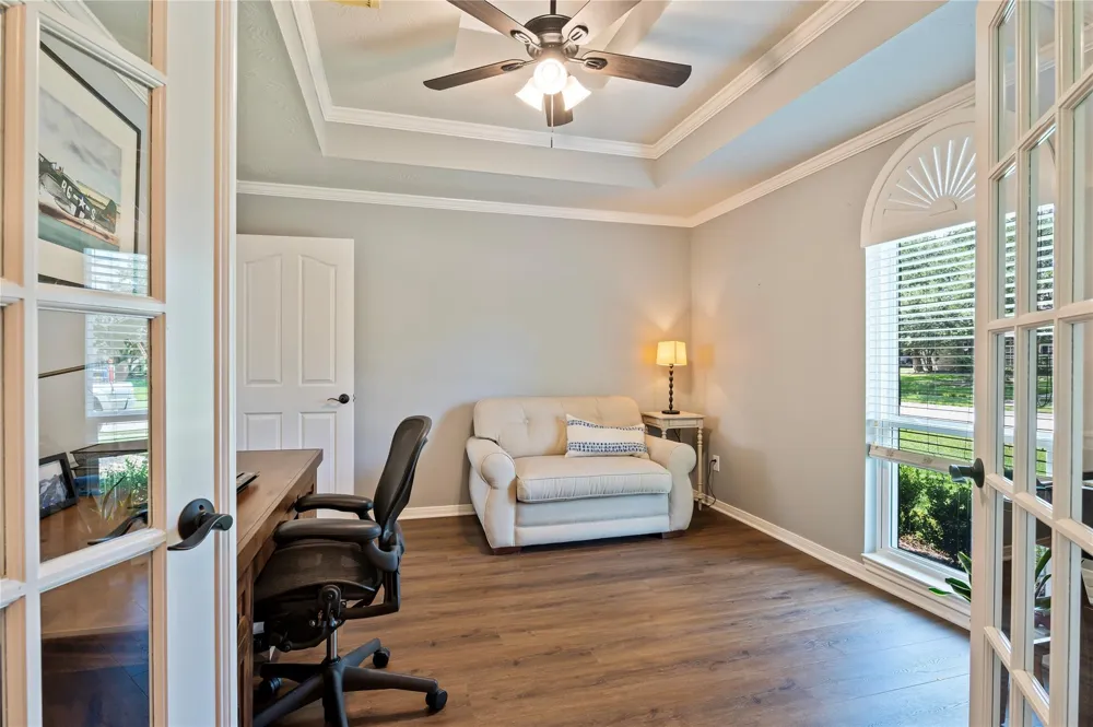 803 Hackberry Lane Friendswood, TX 77546