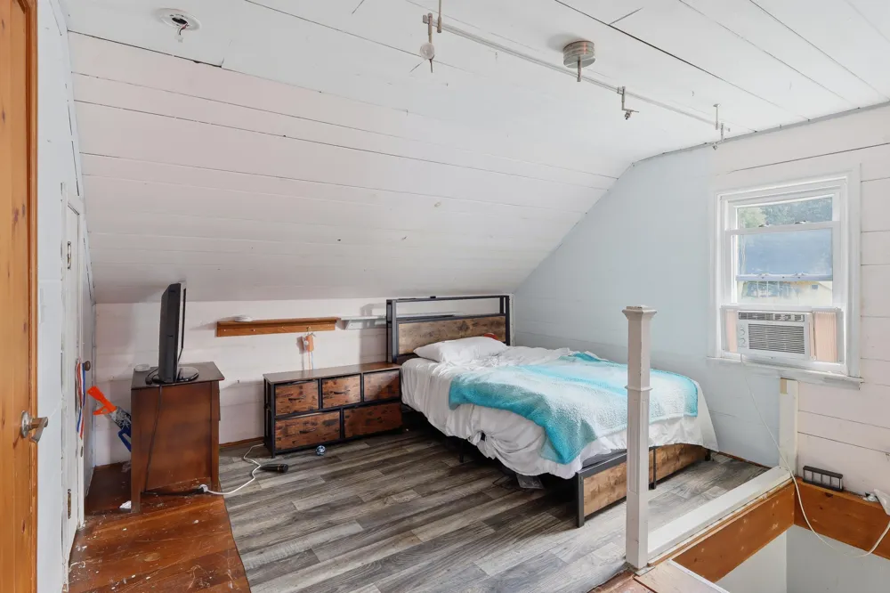 617 East Street Three Rivers, MI 49093