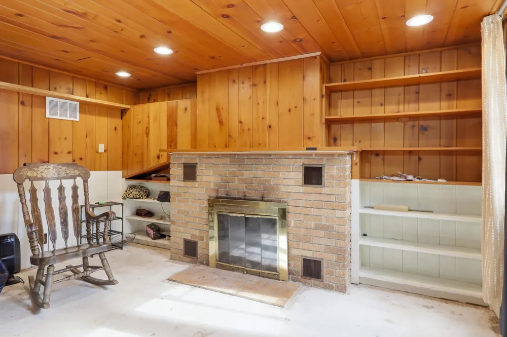 617 East Street Three Rivers, MI 49093
