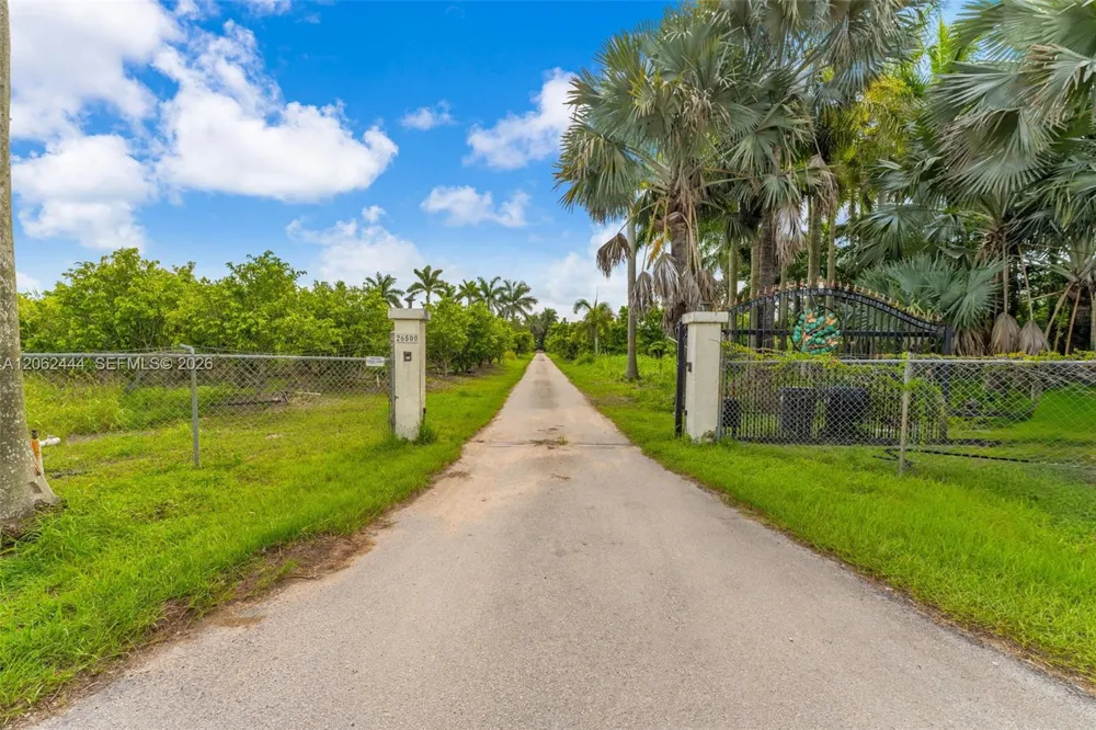 26500 SW 217th Ave Homestead, FL 33031