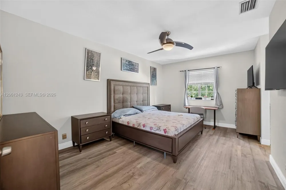 3227 NW 32nd Ter Oakland Park, FL 33309