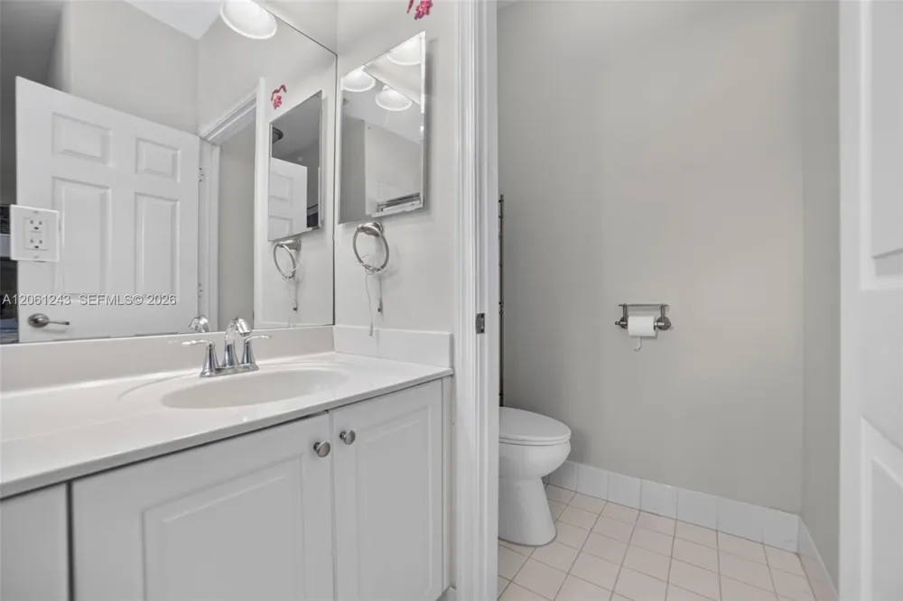 3227 NW 32nd Ter Oakland Park, FL 33309